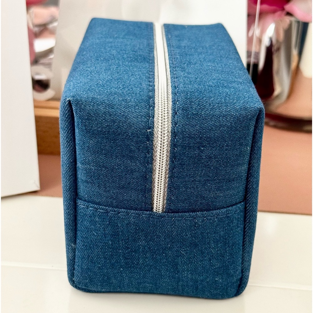 Dior Beauty Denim Travel Cosmetics Pouch - Picture 3 of 9